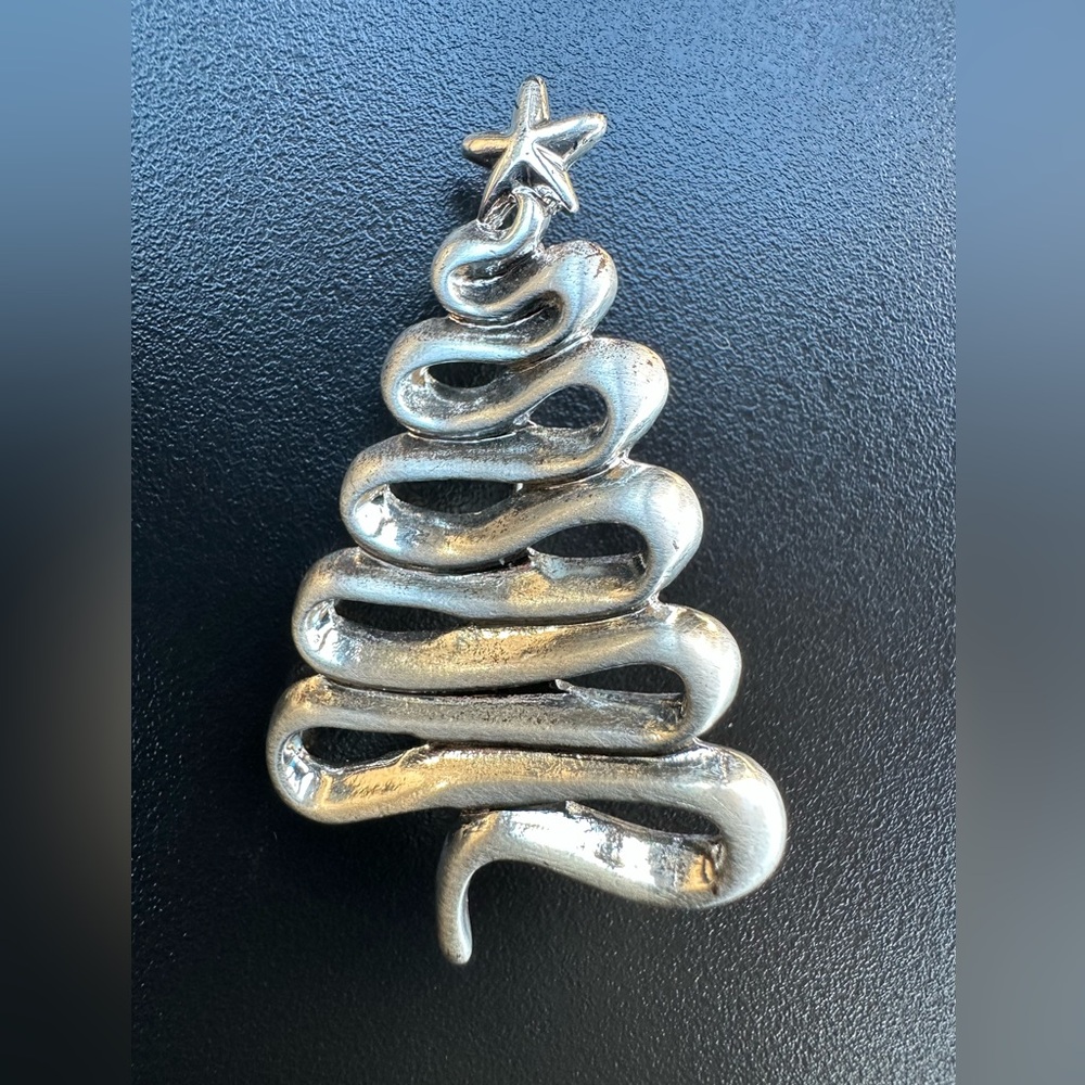 Vintage Danecraft Christmas Silver Tone Ribbon Tree Holiday Brooch